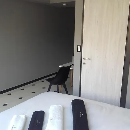 Pietra Mare Bed & Breakfast 3*