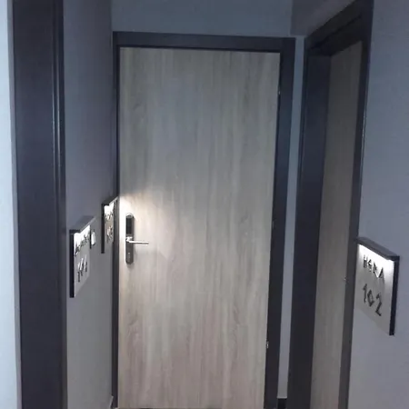 Bed & Breakfast Pietra Mare Patras