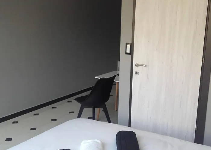 Pietra Mare Alojamento de Acomodação e Pequeno-almoço 3*