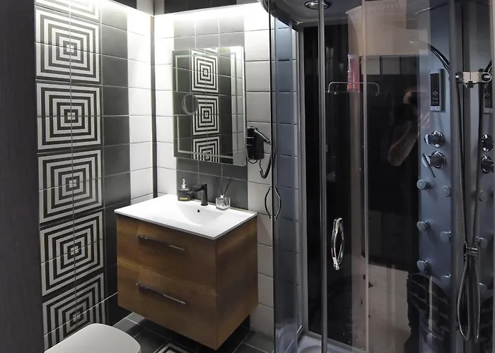 Pietra Mare Alojamento de Acomodação e Pequeno-almoço Patras