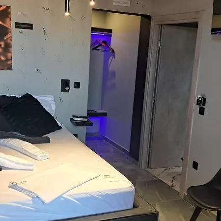 Pietra Mare פאטרה