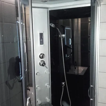 Pietra Mare לינה וארוחת בוקר 3*